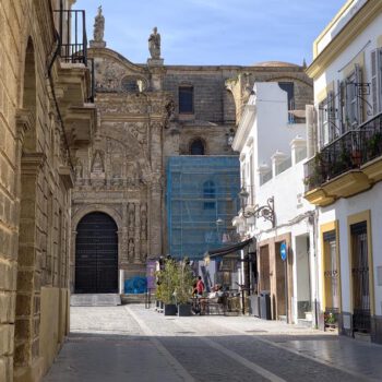La Prioral libera parte de su fachada antes de Semana Santa tras retirar andamios