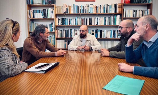 Valdelagrana aborda nuevas mejoras urbanas tras el relevo en su asociación vecinal