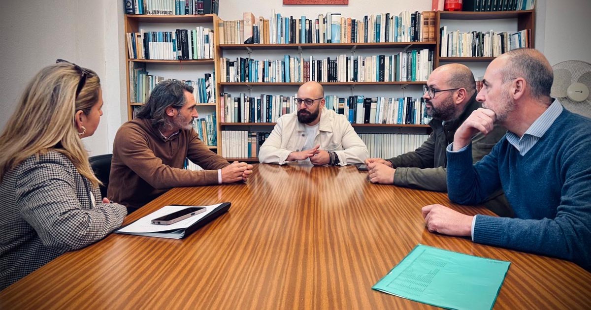 Valdelagrana aborda nuevas mejoras urbanas tras el relevo en su asociación vecinal