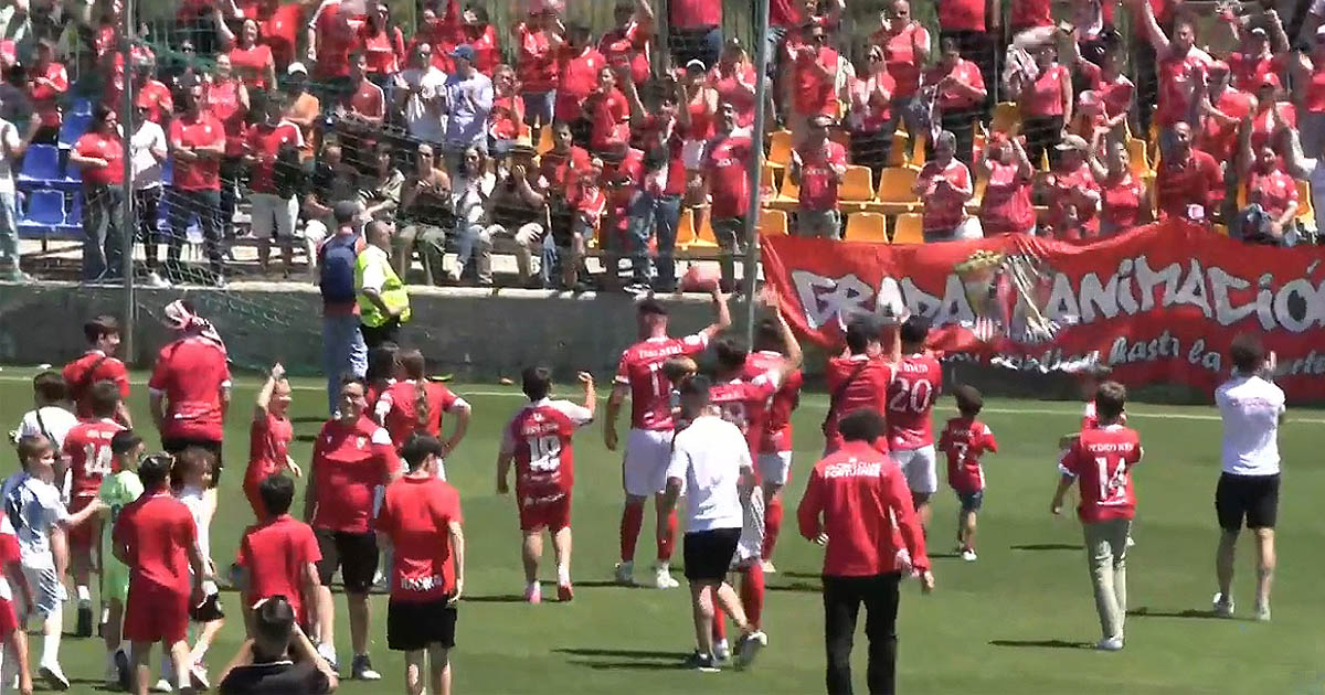 El Racing logra el ascenso a Tercera Federación tras una jornada de infarto