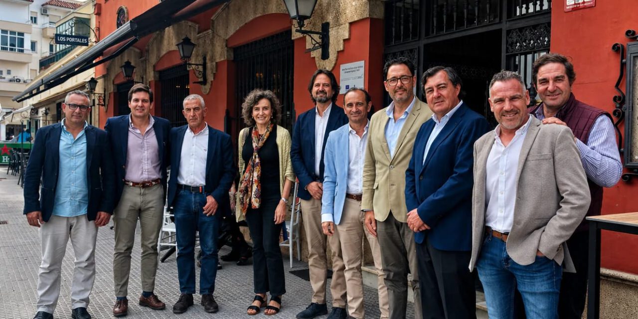 Empresarios locales refuerzan su colaboración con la Confederación de Cádiz en un encuentro de trabajo