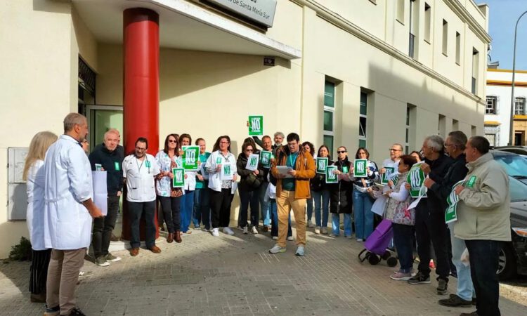 Protesta en Puerto Sur tras la agresión a una enfermera en su puesto de trabajo