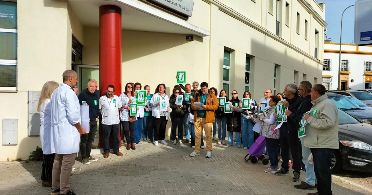 Protesta en Puerto Sur tras la agresión a una enfermera en su puesto de trabajo