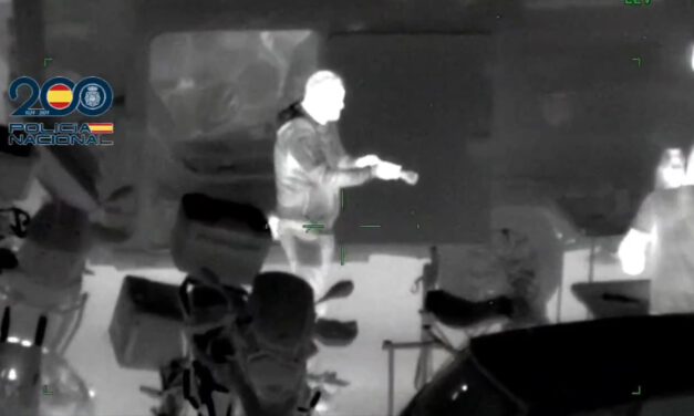 Apunta a un helicóptero de la Policía Nacional en la Motorada de El Puerto y le puede costar hasta 600.000 €