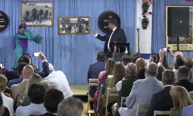 El pregón llena de ambiente la antesala de la Feria en Las Banderas