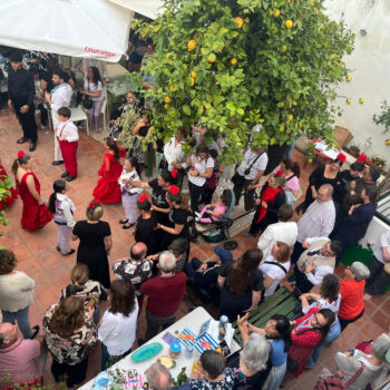 El Patio de la Brújula corona una multitudinaria Fiesta de los Patios Portuenses