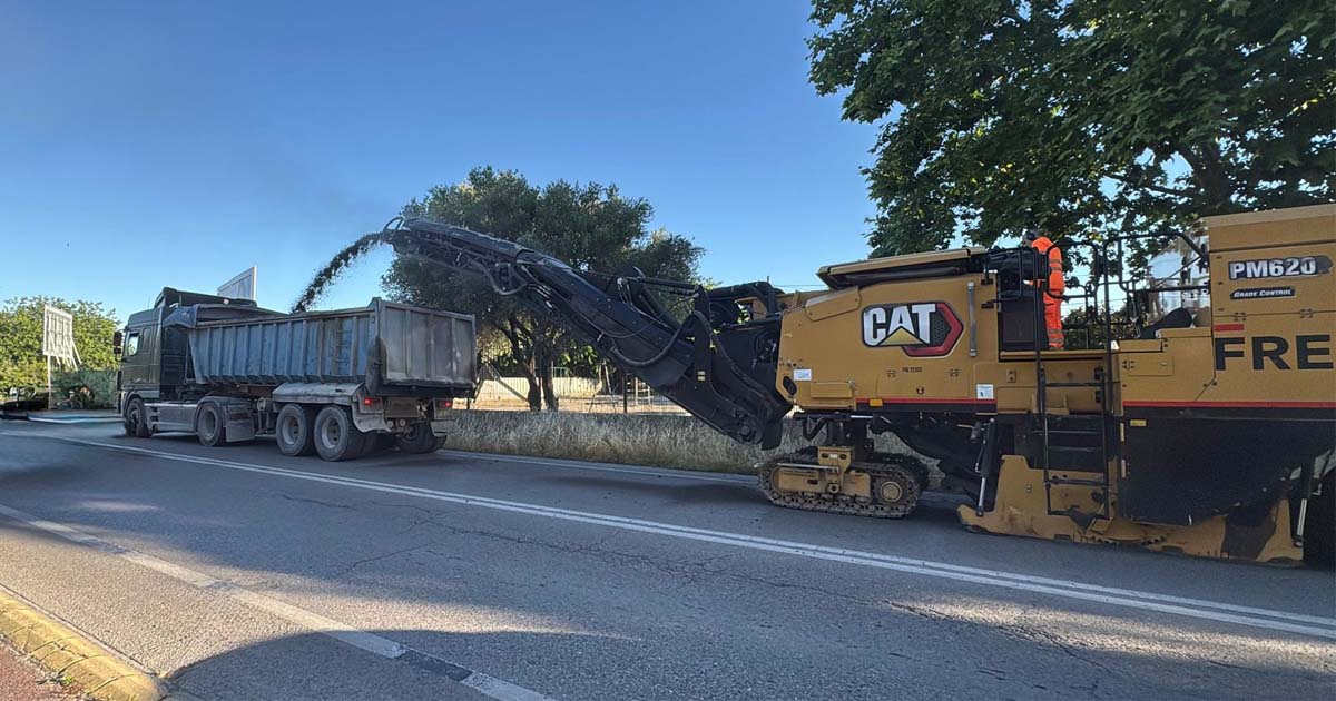 Las máquinas ya trabajan en el nuevo plan de asfaltado de El Puerto