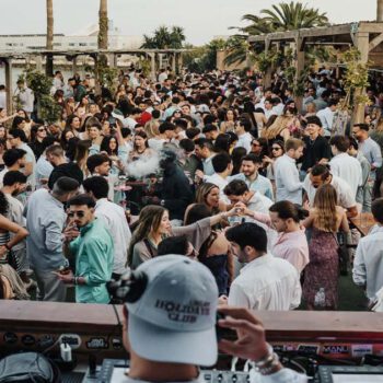 Cierre confirmado en Puerto Sherry: los chiringuitos jugarán su última carta ante el juez