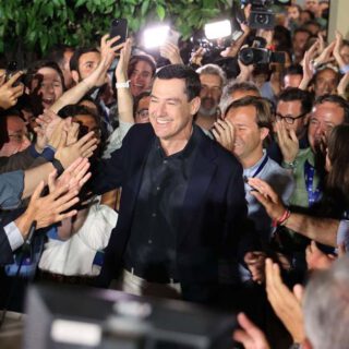 El PP gana las elecciones andaluzas pero pierde la mayoría absoluta y dependerá de Vox