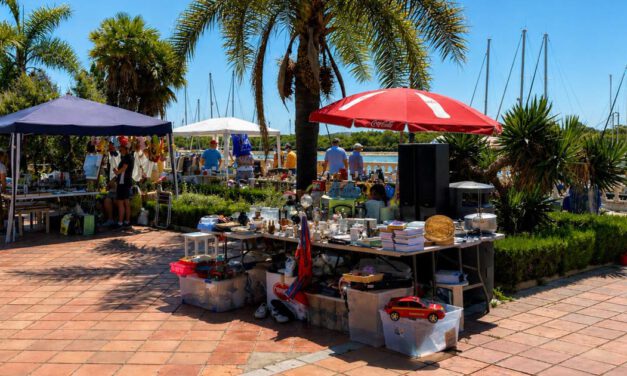 El Mercadillo Solidario de La Puntilla se traslada excepcionalmente al sábado por la Media Maratón