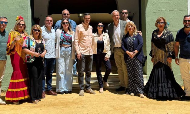 El PSOE lleva la campaña andaluza a la Feria con la sanidad pública como eje central