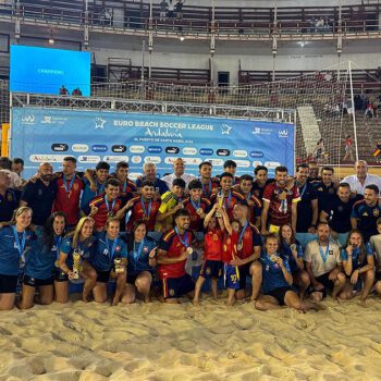 La Euro Beach Soccer League llena la Plaza de Toros y corona a España como campeona en El Puerto