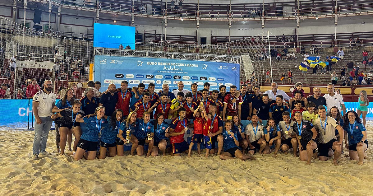La Euro Beach Soccer League llena la Plaza de Toros y corona a España como campeona en El Puerto