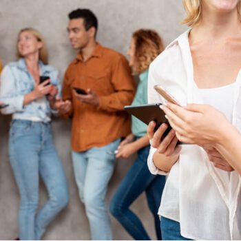 Del cine y los eventos culturales al entretenimiento digital: cómo cambia el ocio urbano