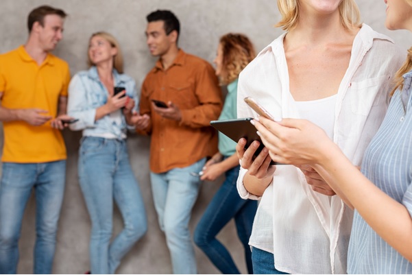Del cine y los eventos culturales al entretenimiento digital: cómo cambia el ocio urbano
