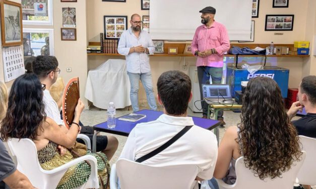 Un curso de manipulación de alimentos refuerza la formación laboral de 30 vecinos en Barrio Obrero