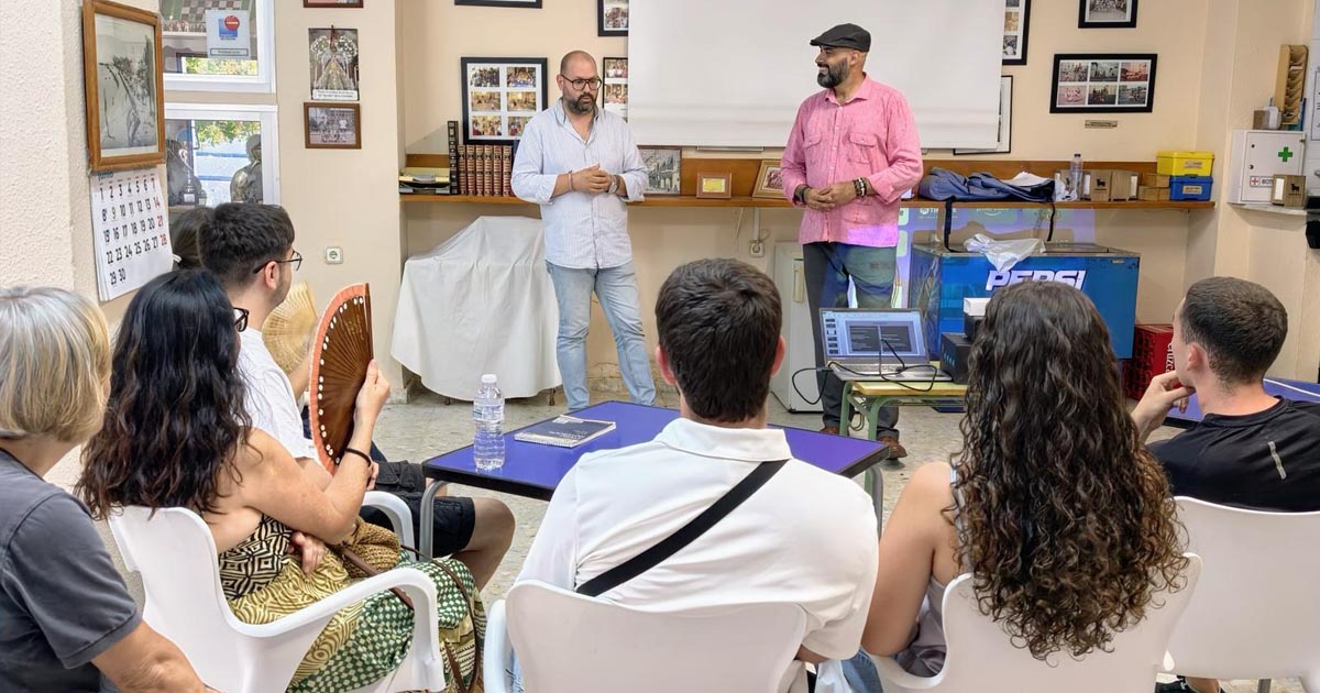 Un curso de manipulación de alimentos refuerza la formación laboral de 30 vecinos en Barrio Obrero