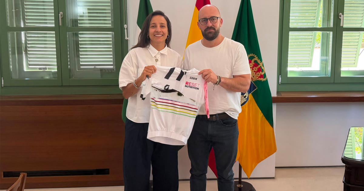 Un título mundial de ciclismo sitúa a El Puerto en la élite internacional del mountain bike