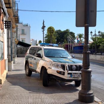 La Guardia Civil registra varios locales de un conocido empresario de El Puerto y solicita documentación en Diputación