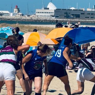 El rugby playa reúne deporte, convivencia e inclusión en La Puntilla