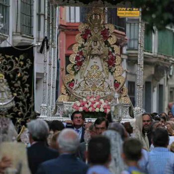 La Virgen del Rocío recorrerá este sábado El Puerto vestida de Pastora