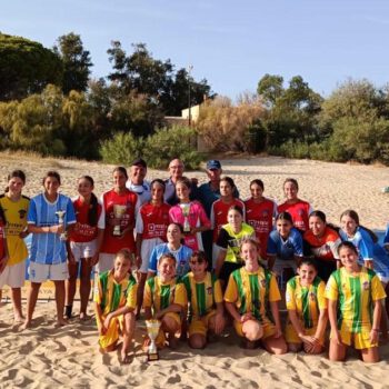 La Puntilla reúne a 70 jóvenes jugadoras en la II Copa Ciudad de El Puerto de Fútbol Playa