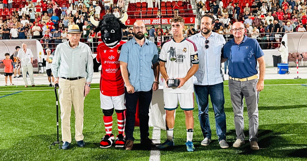 El Real Madrid C conquista el L Trofeo Ciudad de El Puerto ante 1.800 aficionados
