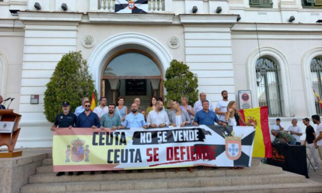 El Puerto llena Isaac Peral en defensa de Ceuta