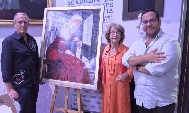 Keka Raffo acerca el papirosaico a la Academia de Bellas Artes Santa Cecilia