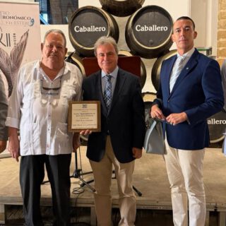 FOTO DE CALLEJA EN PRESENTACIÓN JORNADAS GASTRONÓMICAS