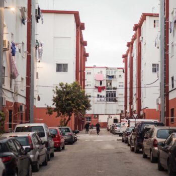 Cae un ‘narcopiso’ con tres puertas de seguridad en Los Milagros, en El Puerto