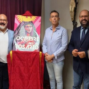 El Rosario se llena de color en El Puerto con el cartel de Iván Aragón para octubre