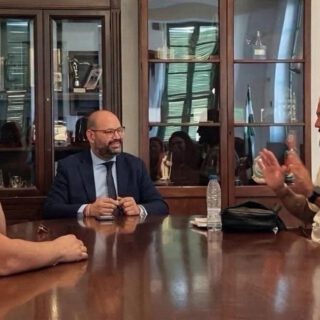 REUNIÓN BELLO CON VECINOS DE LA ISLETA
