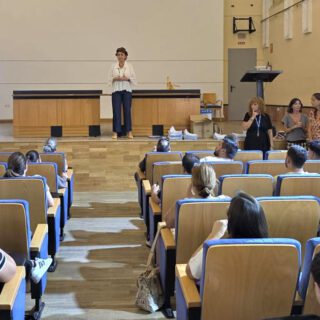 Un total de 191 aspirantes optan a las 24 plazas del nuevo curso de montaje aeronáutico en El Puerto SILVIA GÓMEZ EN EXAMEN CURSO AERONÁUTICO