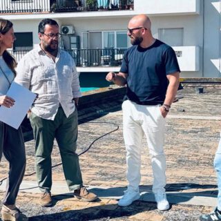 Los colegios públicos contarán con nuevas reparaciones de cerrajería y mantenimiento foto