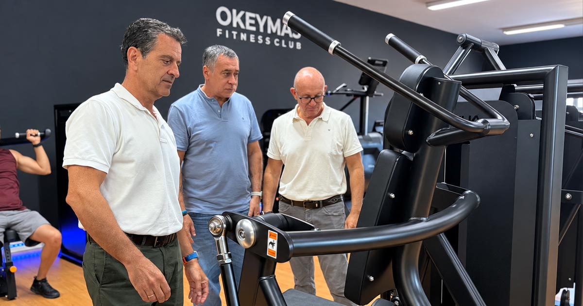 La piscina municipal de El Puerto estrena gimnasio renovado