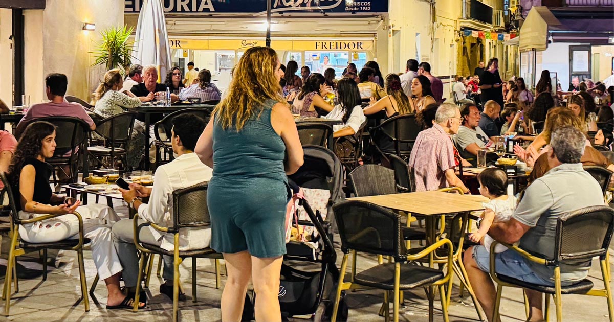 La hostelería de El Puerto puede solicitar hasta 11.000 euros para renovar sus equipamientos
