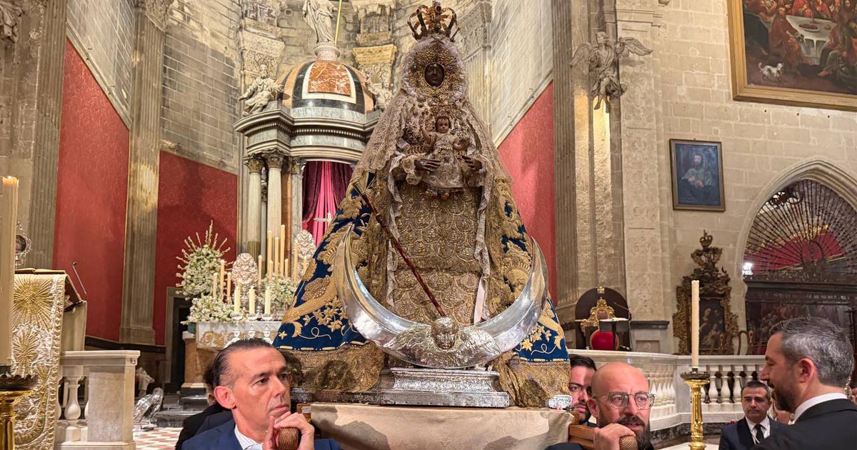 La Virgen de los Milagros regresa a su camarín tras concluir los actos en honor a la Patrona
