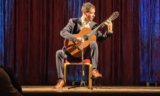 Josué Fonseca lleva la guitarra cubana al Cádiz Guitar Festival en El Puerto