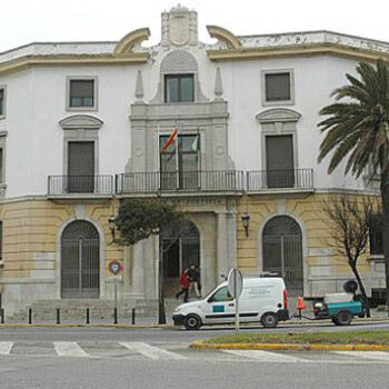Condenada a tres años y medio de cárcel por apropiarse de más de 143.000 euros desde El Puerto