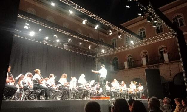 La Banda Maestro Dueñas celebrará la Fiesta Nacional con un concierto en el Monasterio de la Victoria