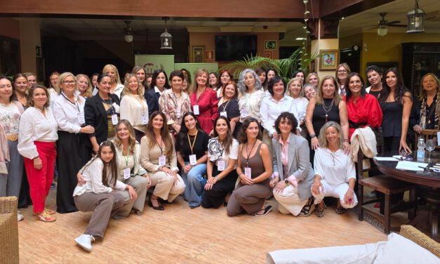 Mujernova reúne a más de medio centenar de mujeres en su V Congreso de Bienestar y Salud