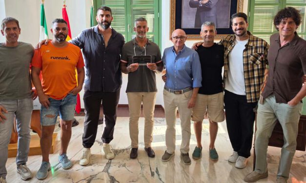 La Sierra de San Cristóbal reconoce la huella de “El Indio” entre senderos, pinos y esculturas