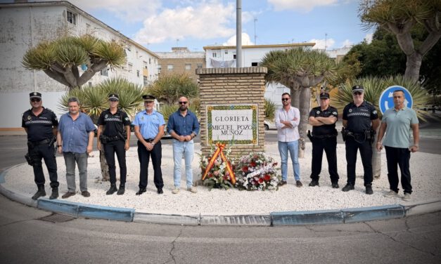 El Puerto homenajea a su Policía Local y recuerda al agente Sergio Alejo