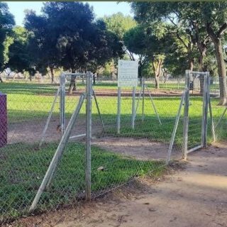 PARQUE CANINO DEL VINO FINO