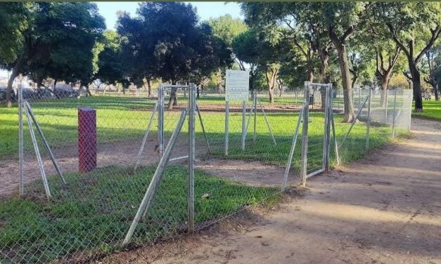 IU reclama ampliar los parques caninos de El Puerto y mejorar los ya existentes