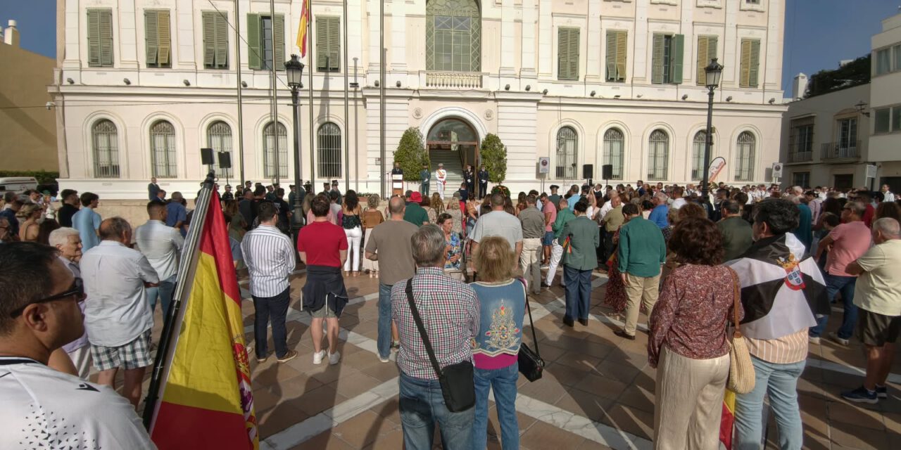 El Puerto celebra el Día de la Hispanidad con izada de bandera y actividades familiares