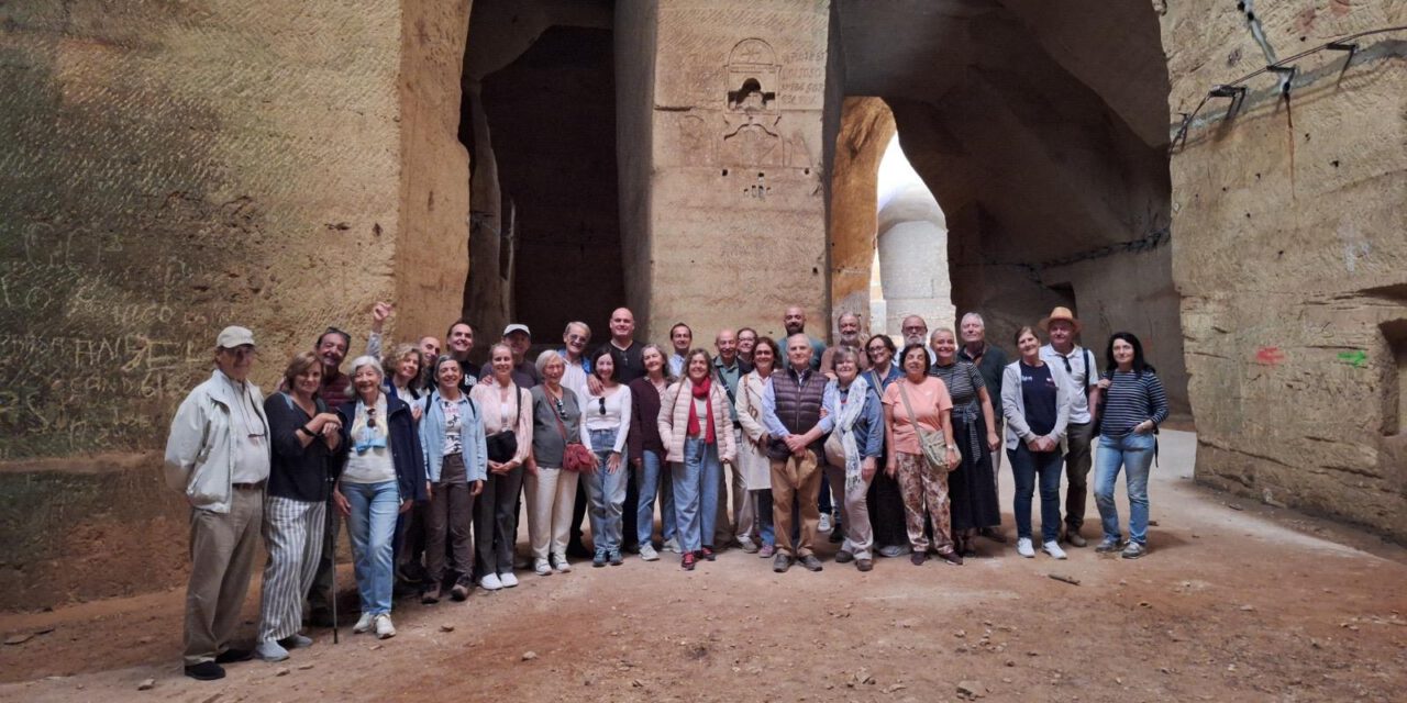 Hispania Nostra descubre el patrimonio de Doña Blanca y las Canteras de San Cristóbal