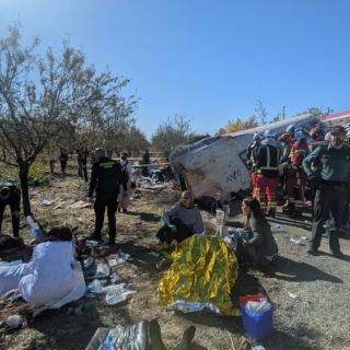 Al menos 30 muertos en el choque entre un AVE y un Iryo en Toledo accidente