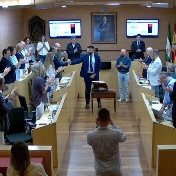 Alejandro Galán toma posesión como nuevo concejal del Ayuntamiento de El Puerto